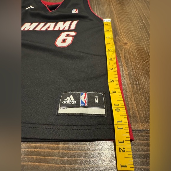 LeBron James Miami Heat NBA Jersey - Youth Medium - Picture 10 of 10